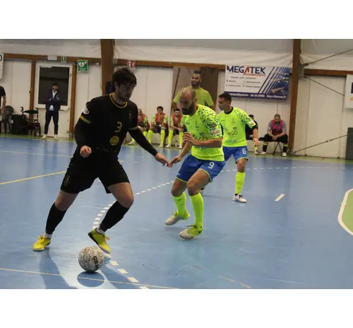 LO SPORTING CROLLA NELLA RIPRESA, ADDIO PLAYOFF...