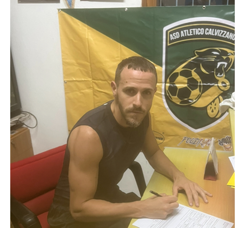 Calciomercato: Arriva Davide Ambra dalla Lokomotiv F.C. In maglia verde giallo.